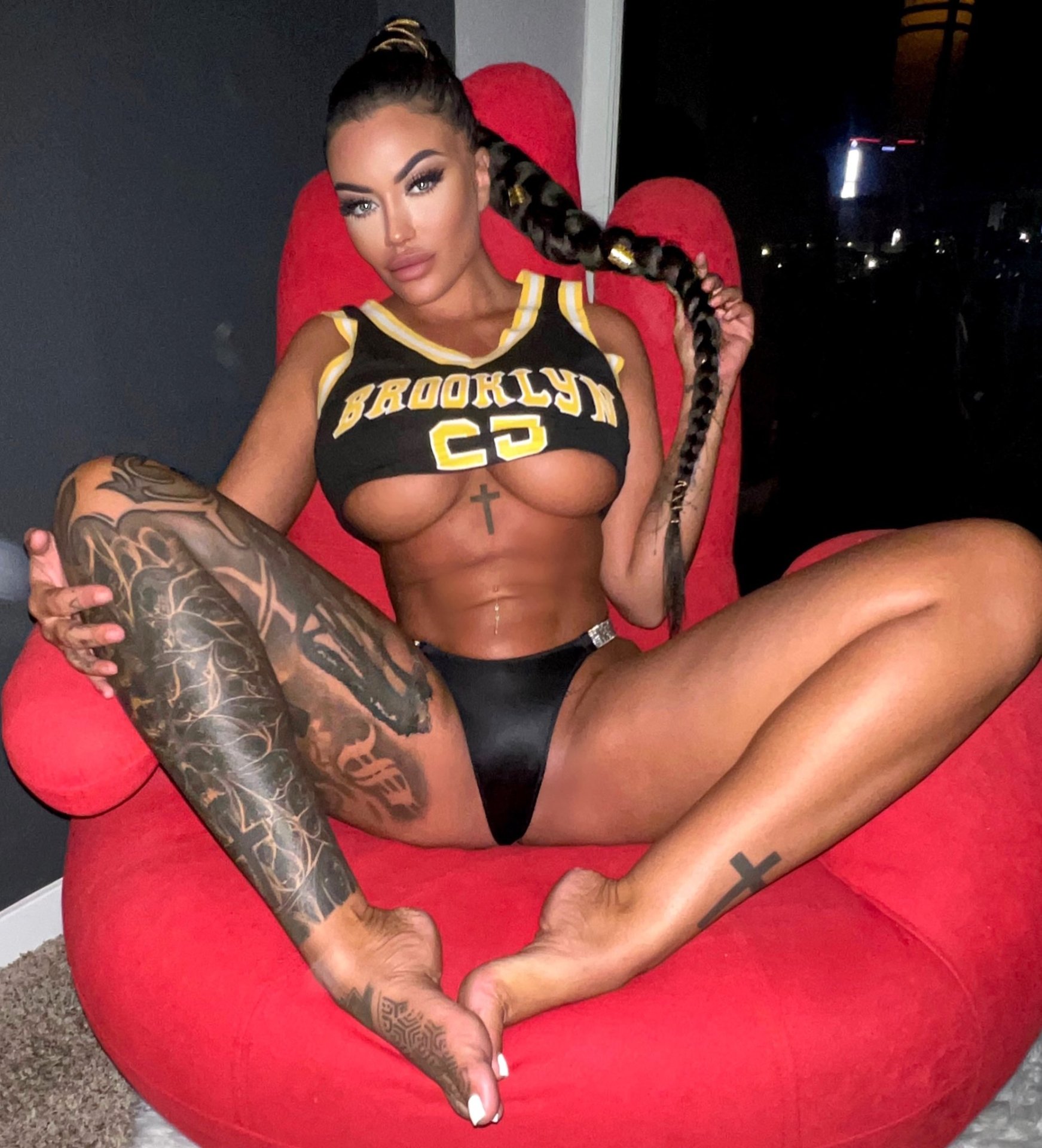 PrettyAnna from Gloucestershire,United Kingdom