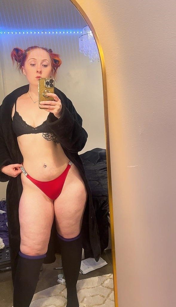SeductiveSarah from Somerset,United Kingdom