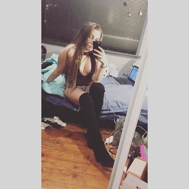 h0ldmyTits from South Lanarkshire,United Kingdom