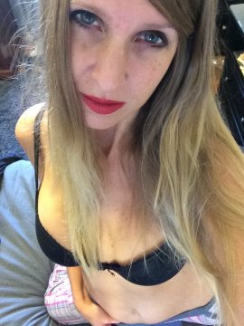 xTremeLyCuteAllanah from North Ayrshire,United Kingdom